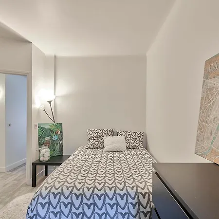 L'augustine - Wifi - 15eme - St Lambert Апартаменты Париж
